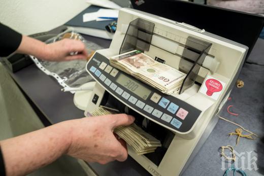 Парламентът гласува: Социални помощи ще получават всички нуждаещи се, а не само уязвимите групи