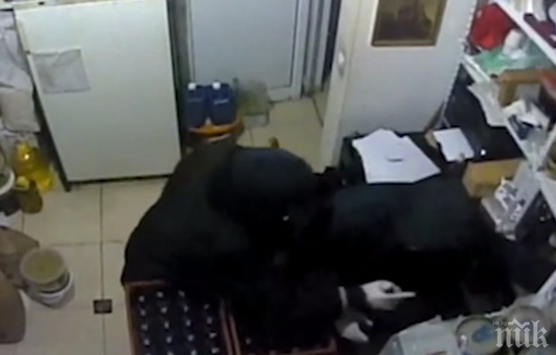 Маскирани тийнейджъри обраха ресторант във Велинград 