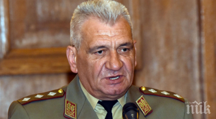 началникът отбраната допуснахме голяма грешка решението армията кадрова