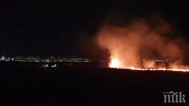 ОГНЕН АД: Пожар пламна в местността Камбаните в София