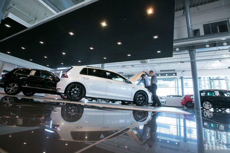 Даймлер, БМВ и Фолксваген заплашени с глоба до един милиард евро