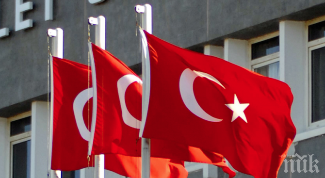 НАПРЕЖЕНИЕ: Турция изгони трима германски журналисти