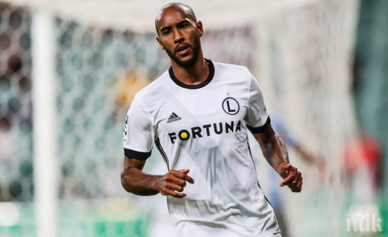 Нападателят Канте посочи защо не акостира на Българска армия