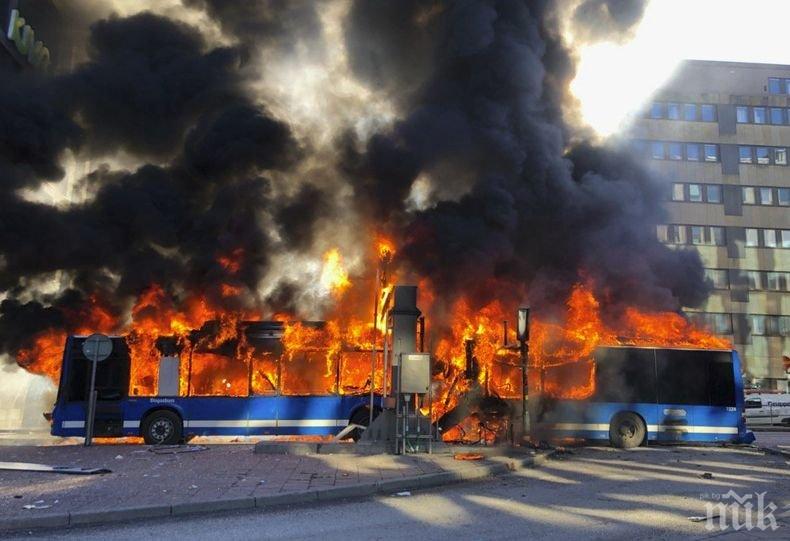Автобус се е взривил в Стокхолм. Няма пострадали
