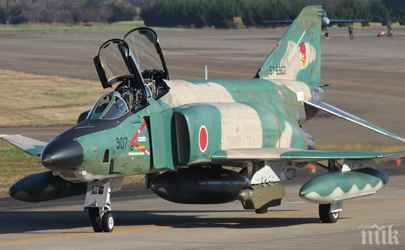 Японски изтребител Ф-4 кацна принудително 