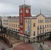 НА ДЪРЖАВНА ХРАНИЛКА: Зам.-кмет на Хасково живее в общинско жилище, без да е социално слаб 