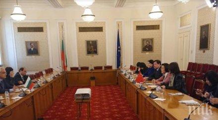 зам председателят парламента явор нотев срещна делегация провинция джянси