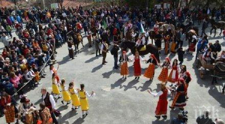 момчиловци посрещнаха мароко тодоровден