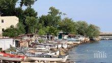 Преди летния сезон: Глад за кадри по морето