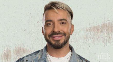 връх простотията гримьорът цецо андреев пищна плеймейтка тресат задници снимки