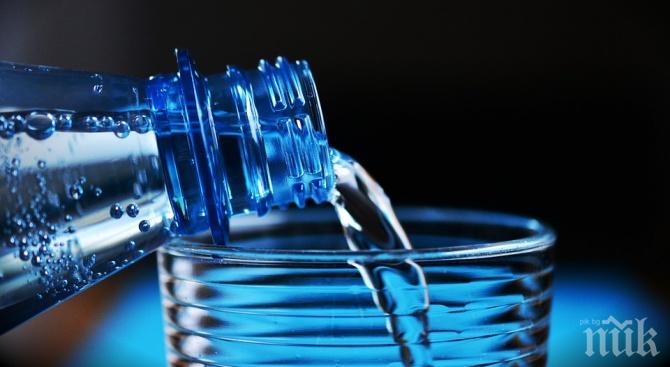 ВНИМАВАЙТЕ: Липсата на достатъчно вода пречи на диетите