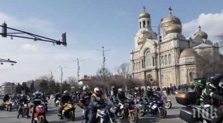 мотористи искат безопасни мантинели пътищата