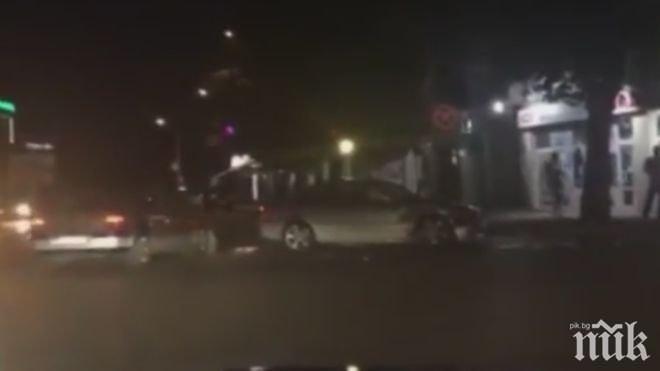 Пиян рецидивист без книжка се разби в БМВ