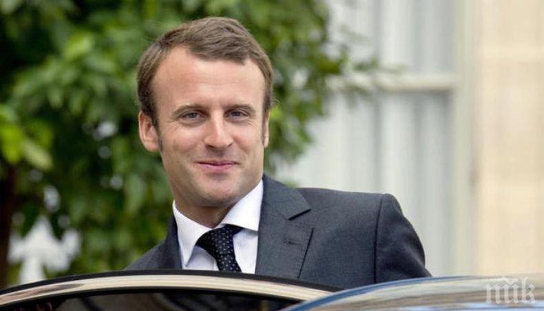 Рейтинг: Президентът на Франция повишава популярността си