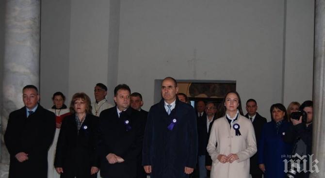 Цветанов честити празника на Търново