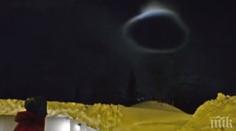 ЗЛОВЕЩО: Черна дупка се появи в небето над руски град (ВИДЕО)