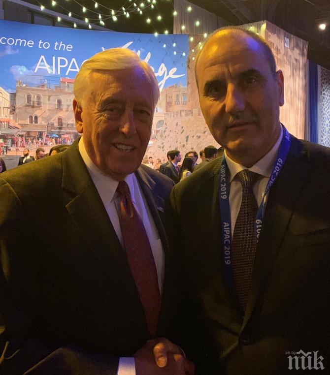 В РАЗГАРА НА СКАНДАЛА: Цветанов с важни срещи в САЩ (СНИМКИ)