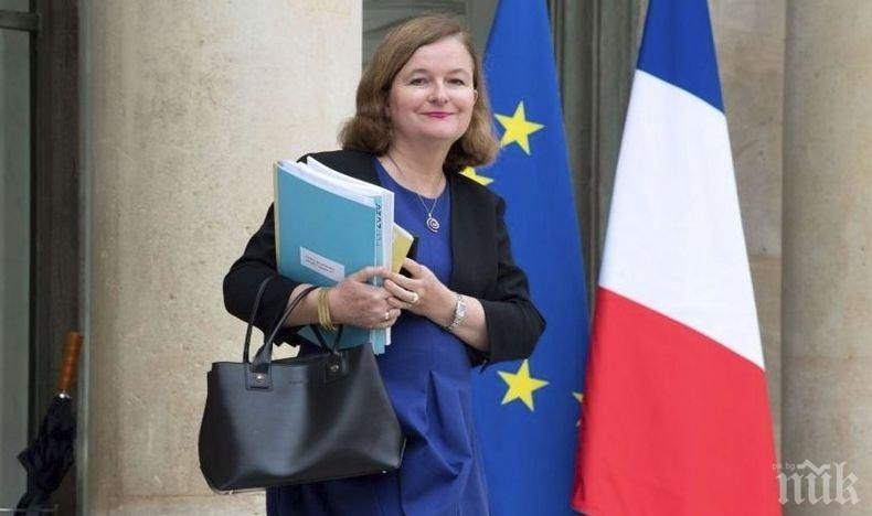 Рокади: Френското правителство бе напуснато от трима министри

 