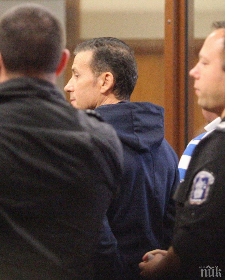 Миню Стайков проплака от килията: Унижават ме, не мога сам да ходя в банята