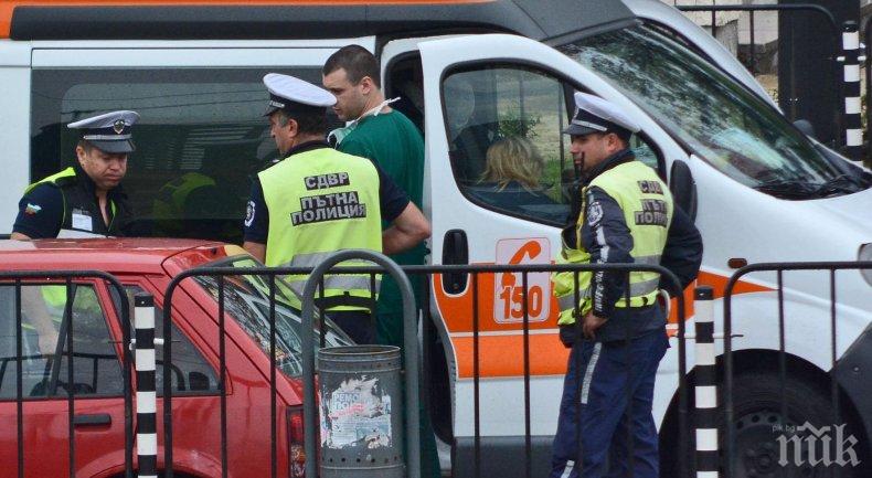 Старец настъпи педала и помете малко дете в Бургас