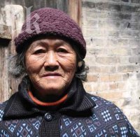 Закон задължава китайците да посещават възрастните си родители