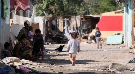 чешки националисти нападнаха ромски квартал