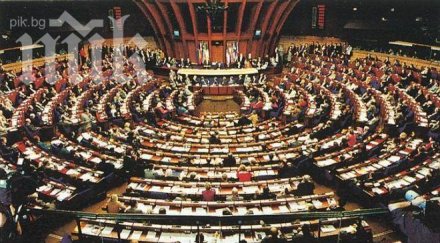 европейският парламент обсъди политическата криза нас