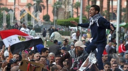 държавни срещи кайро фона масови демонстрации