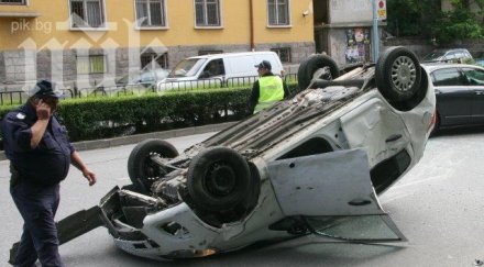две жени косъм смъртта страховита каскада пловдив снимки