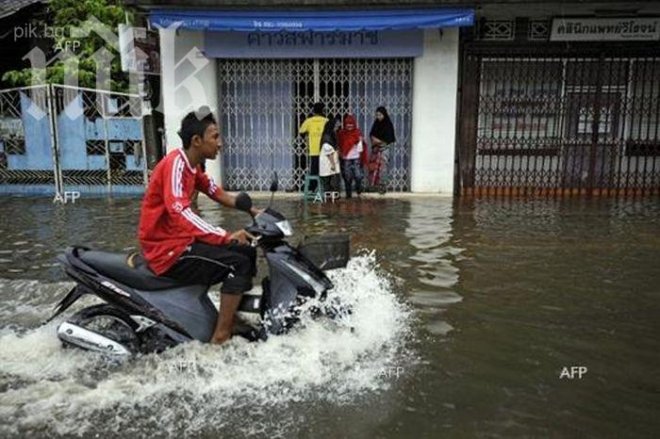 Над 2 млн. души пострадаха от проливните дъждове в Китай 