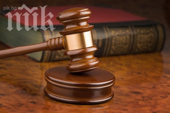 Конституционният съд образува дело за мандата на депутата, който бе зам.-министър за 2 часа