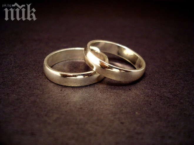 Българин и американец станаха първото гей семейство, получило зелена карта от САЩ