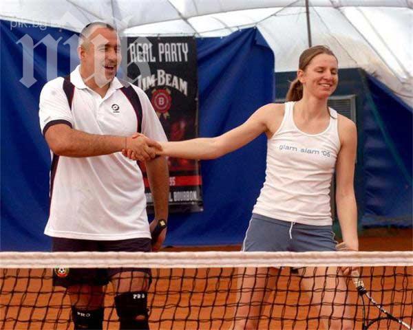 Радослав Каратанчев: Бойко Борисов пращаше СМС-и не само на Сесил, но и на жените на колегите си