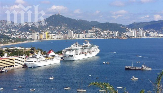 Туристически кораб потъна край бреговете на Акапулко