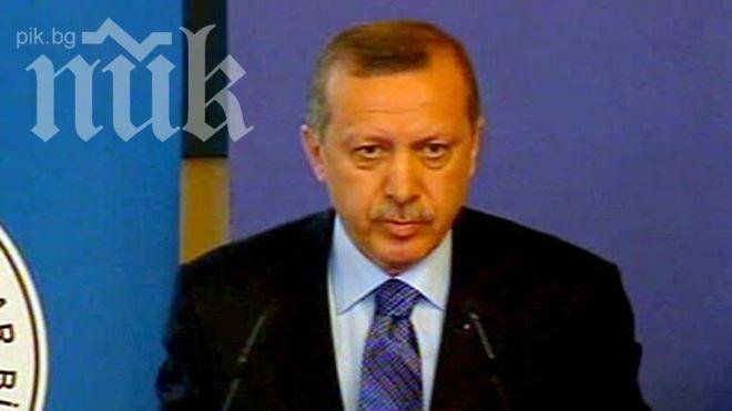 Ердоган: Полицаите, участвали в протестите, са герои, получават бонуси