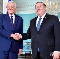 На четири очи: Държавният секретар на САЩ и външният министър на Румъния обсъдиха „руската агресия” в Черно море