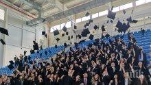Цацаров поздрави абсолвентите по право от Пловдив (СНИМКИ)
