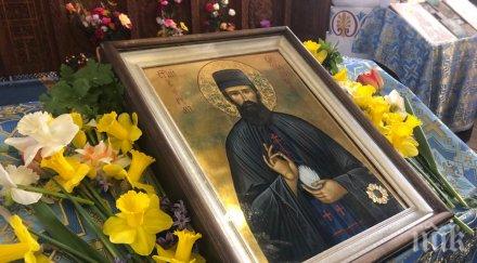 иконата мощите ефрем чудотворец идва ботевград трагедията