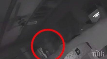 страховито призрак буди бебе родителите търсят медиум видео