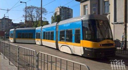 ремонтират релсите трамваи