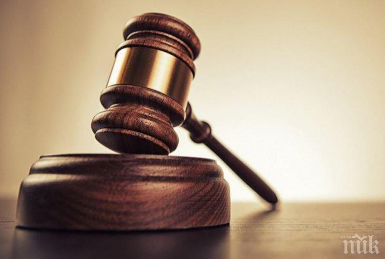 Съдът решава остава ли в ареста известен автокрадец