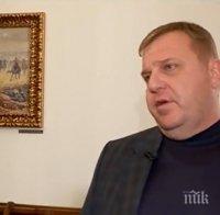 Вицепремиерът Каракачанов: Трябва да се водят преговори с Русия