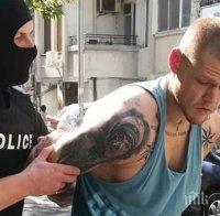 Татуиран „Калашников“ издаде Карчо и аверите му за мелето в „Сакса бийч“ Татуиран „Калашников“ издаде Карчо и аверите му за мелето в „Сакса бийч“