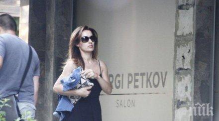 пик ретро биляна гавазова скарана мъжа скри сестра папарашки снимки