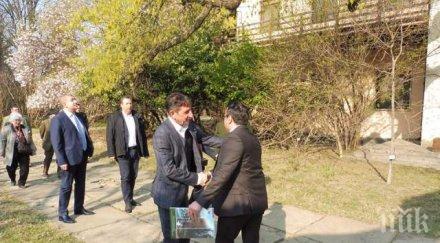 дворецът кричим става хотел възстановяват зеленчуковите градини