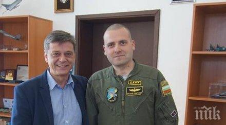 първо пик генерал константин попов добра новина среща военния чиято къща изгоря