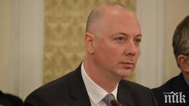 Министър Желязков с първи коментар за пакета Мобилност