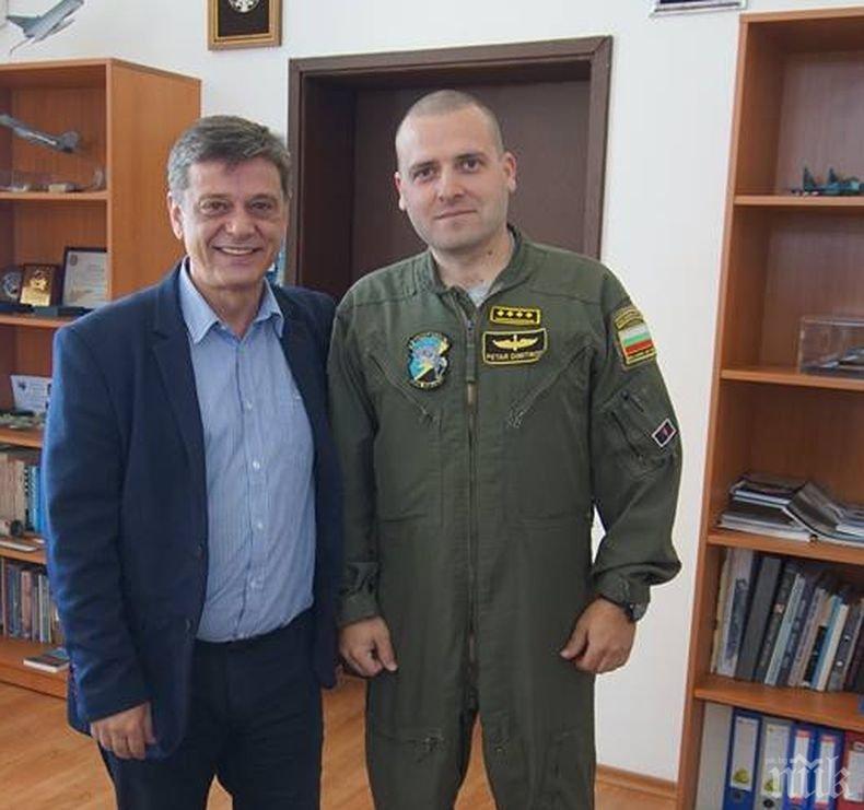 ПЪРВО В ПИК: Генерал Константин Попов с добра новина след среща с военния, чиято къща изгоря 