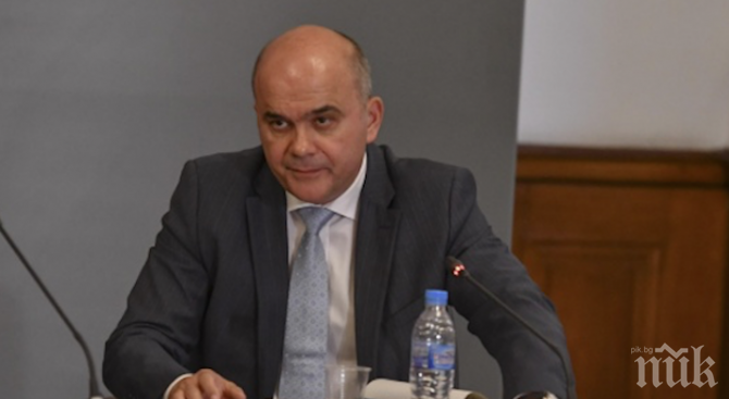 ВАЖНО: Бисер Петков с последна информация за пенсиите и хората с увреждания