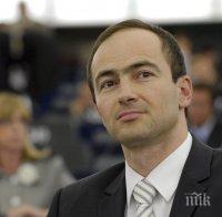 Андрей Ковачев: ГЕРБ ще вкара минимум 6 или 7 евродепутати Андрей Ковачев: ГЕРБ ще вкара минимум 6 или 7 евродепутати